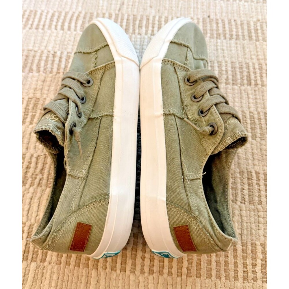 Blowfish Malibu sage green Low Top Lace-Up Sneakers with Blue Sole, size 8.5 - Picture 4 of 11